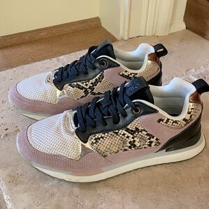 Hoff sneakers - Size 7.5 - pink, black, snakeskin and metallic
